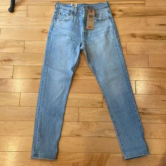 Levi’s 501 button fly skinny light wash denim 25x28 jeans - Picture 4 of 12